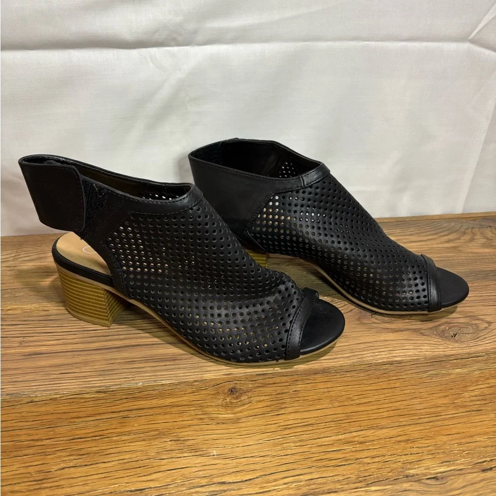 J Adam’s Elegant Black Women's Peep-Toe Heels Size 9 - Picture 1 of 4